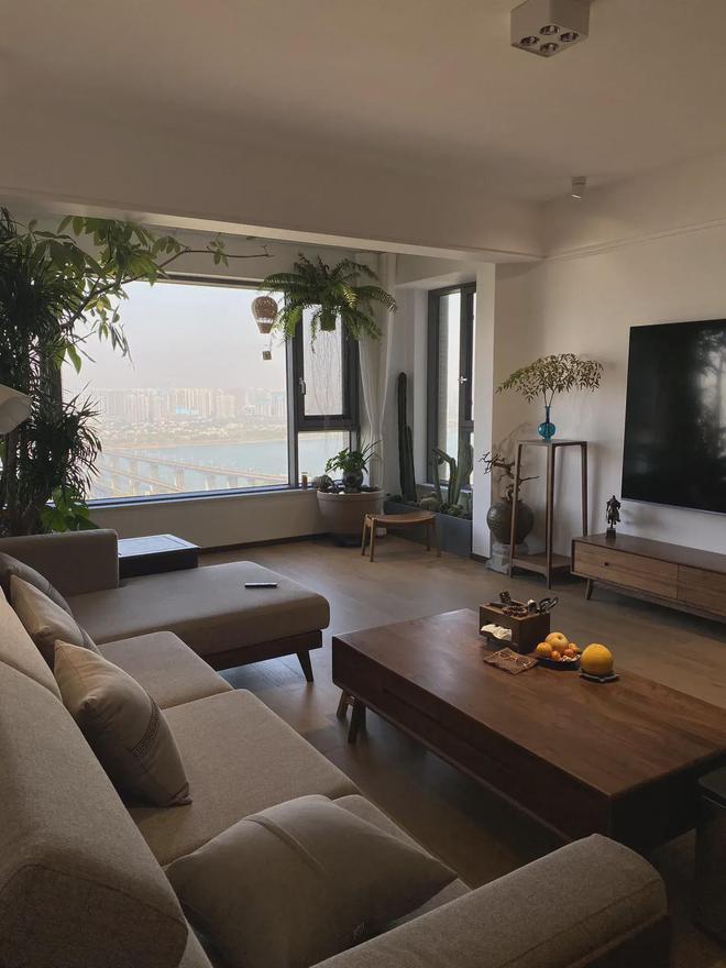 全屋胡桃色装修让家更高级！(图3)