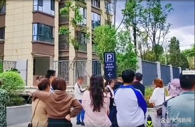 新房装修期间小孩从19楼坠落镇政府：小孩已不幸离世物业：已提醒业主和装修人员加强安全防范(图1)
