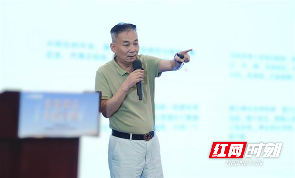 中国家装行业创新论坛暨美迪装饰定制全案首发仪式举行(图2)
