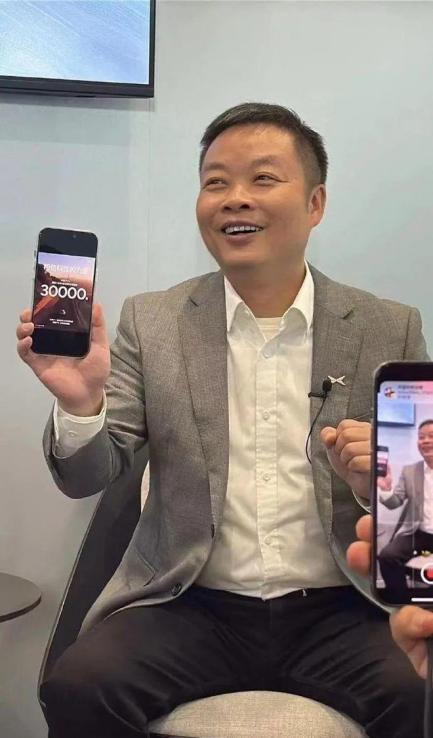2024巴黎车展中国汽车风采依旧！(图10)