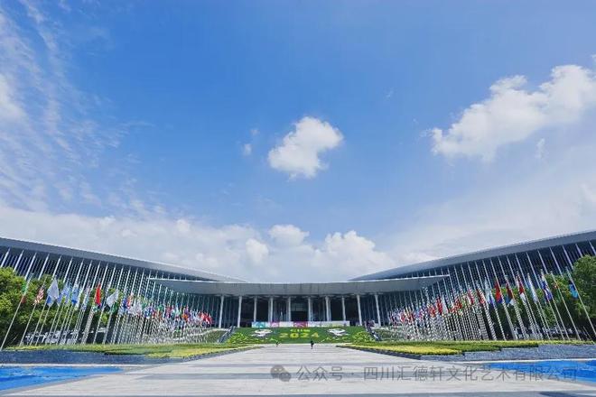 2024·中国纺织非遗创新展｜羌绣新韵非遗绽放(图1)