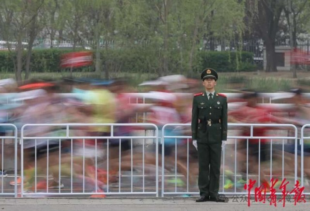 见天地见自己：中国青年报2024年度照片(图41)