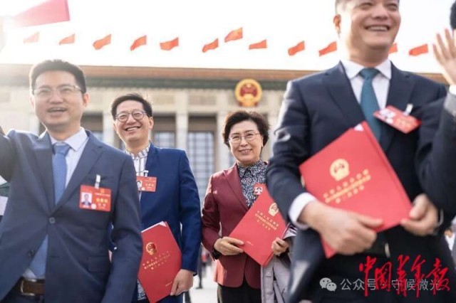 见天地见自己：中国青年报2024年度照片(图3)